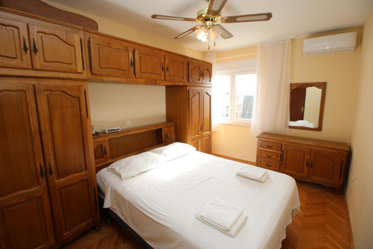 Apartment With 2 Balconies And Sea View 奥米什 外观 照片
